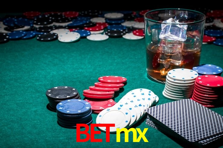 Escena dinámica inspirada en casino con iluminación Betmx, cartas, fichas e íconos de juegos digitales en un espacio moderno de juegos.